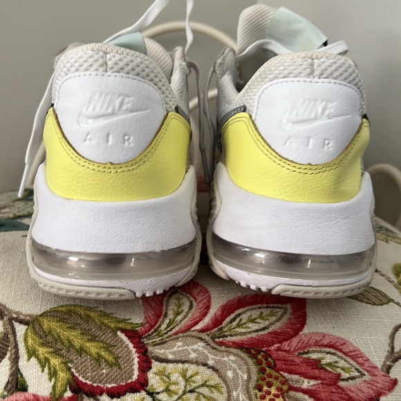 Nike Women’s AirMax Excee CD 5432-111 - Picture 5 of 14